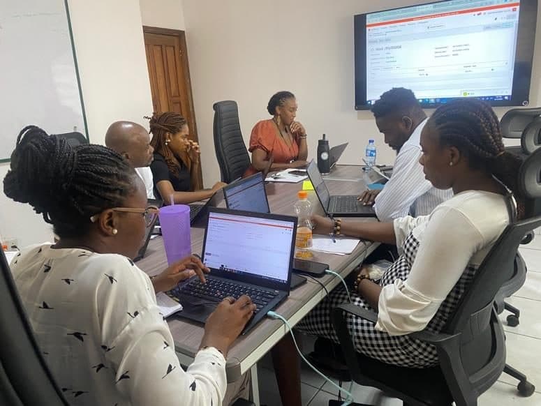 Growth Stack consultants working with a energy client team